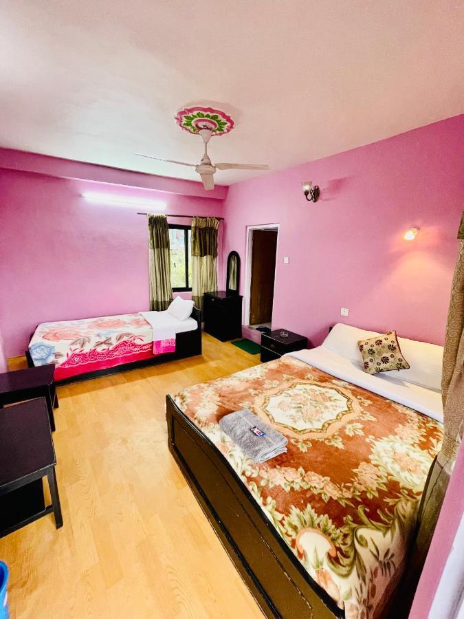 Hotel Santana Pokhara Exterior foto