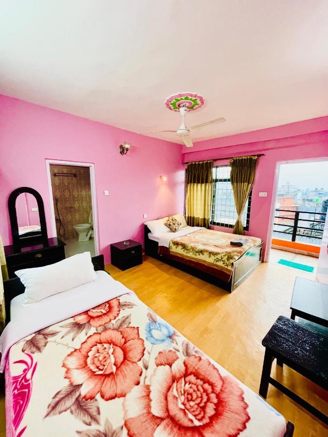 Hotel Santana Pokhara Exterior foto