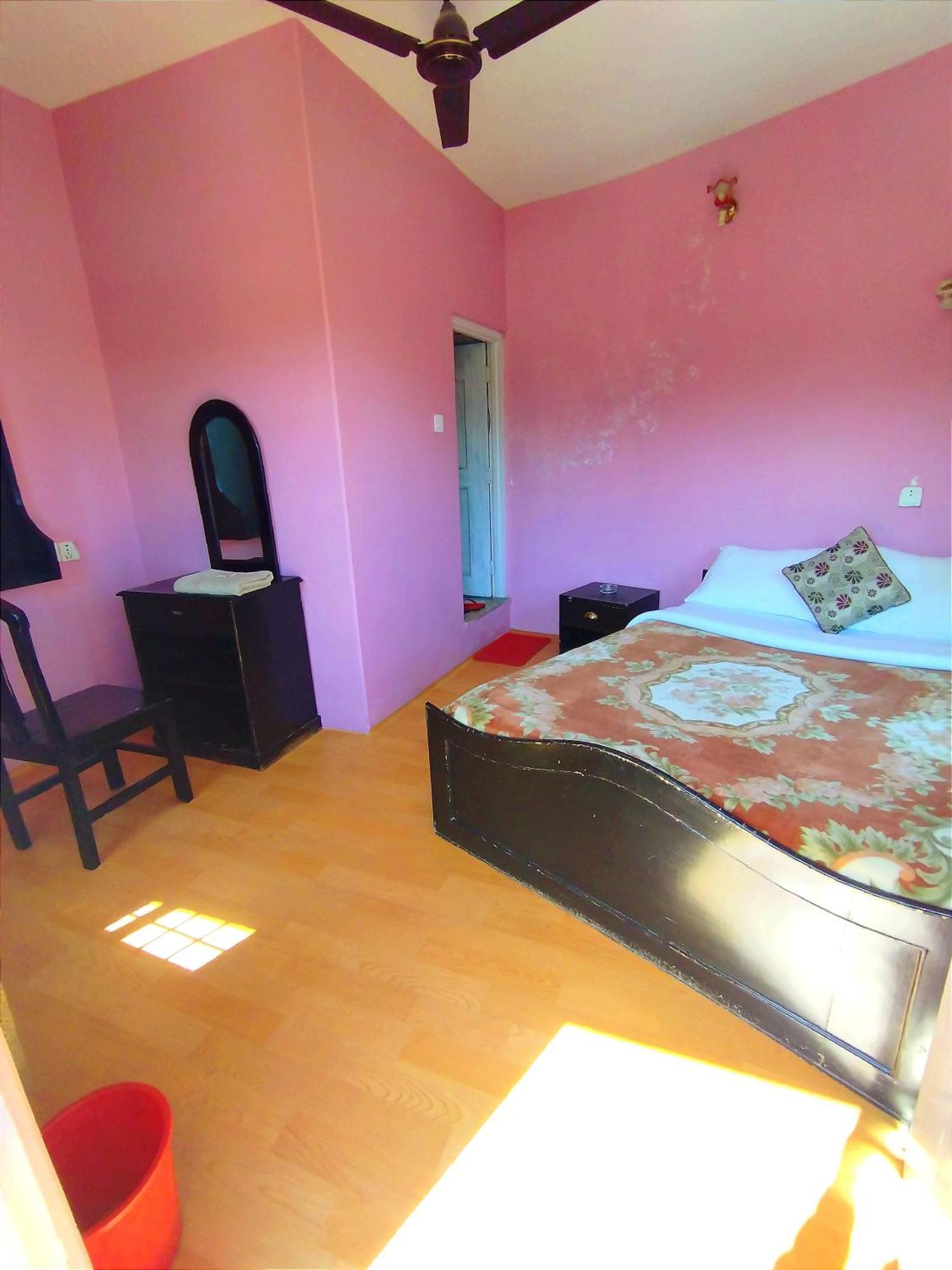 Hotel Santana Pokhara Zimmer foto