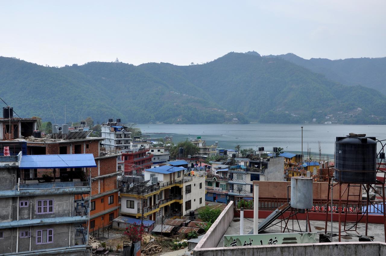 Hotel Santana Pokhara Exterior foto