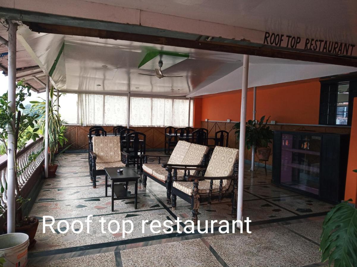 Hotel Santana Pokhara Exterior foto