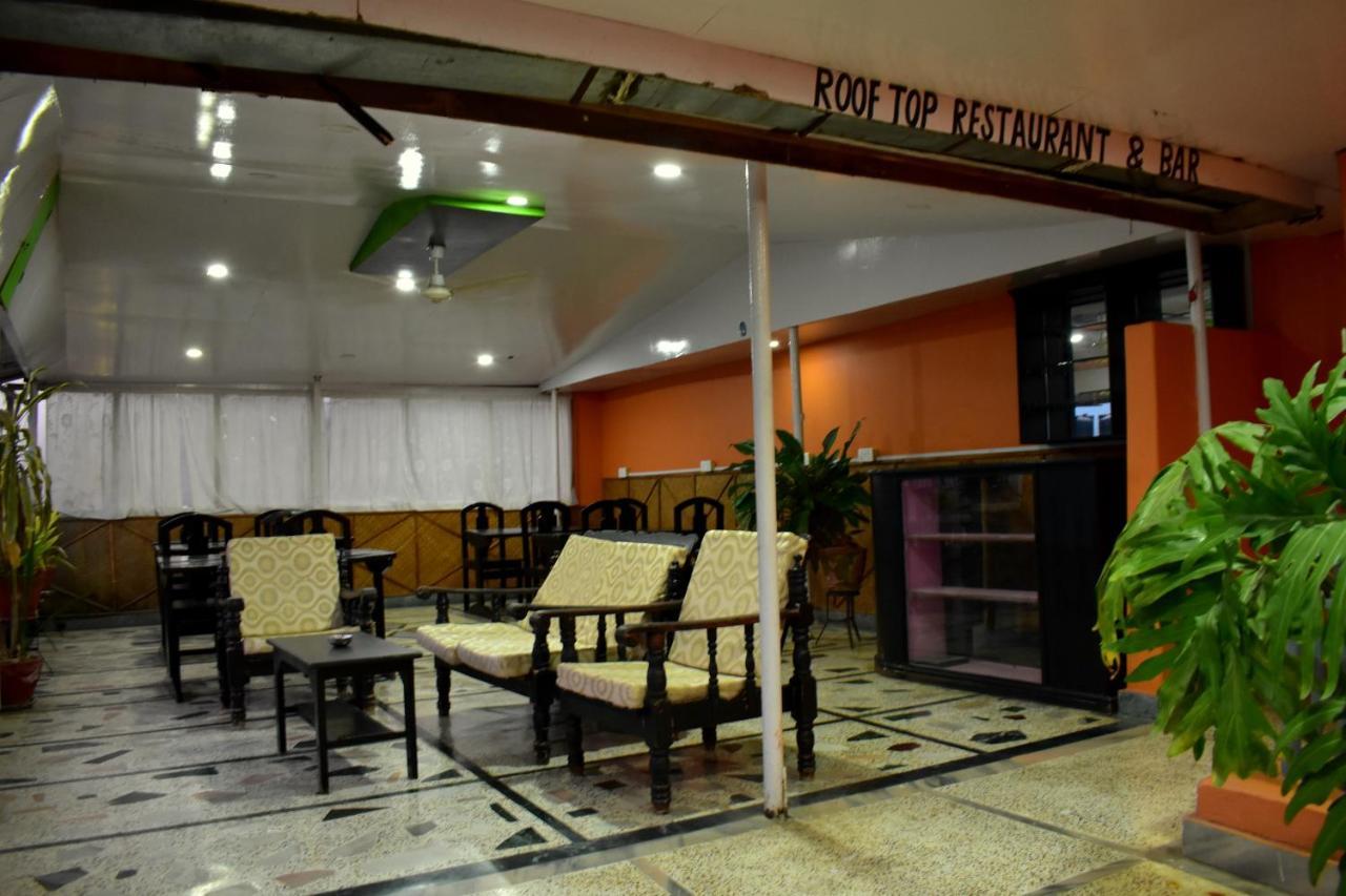 Hotel Santana Pokhara Exterior foto
